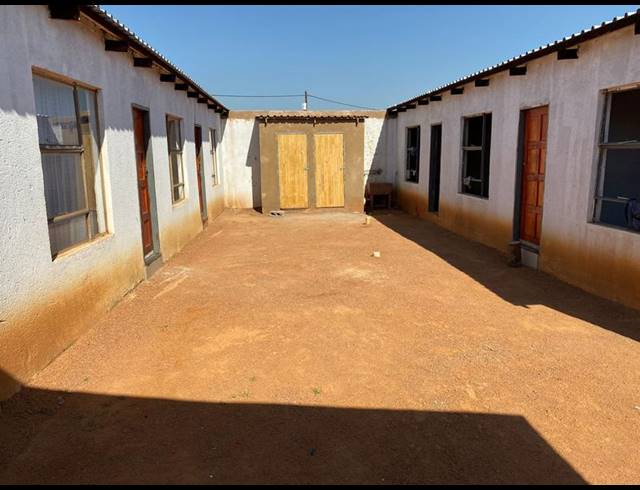 2 BEDROOM HOUSE FOR SALE IN SOSHANGUVE SOUTH
